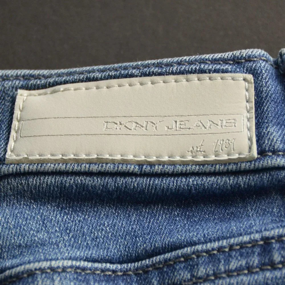 Jeans - Picture 8 of 8